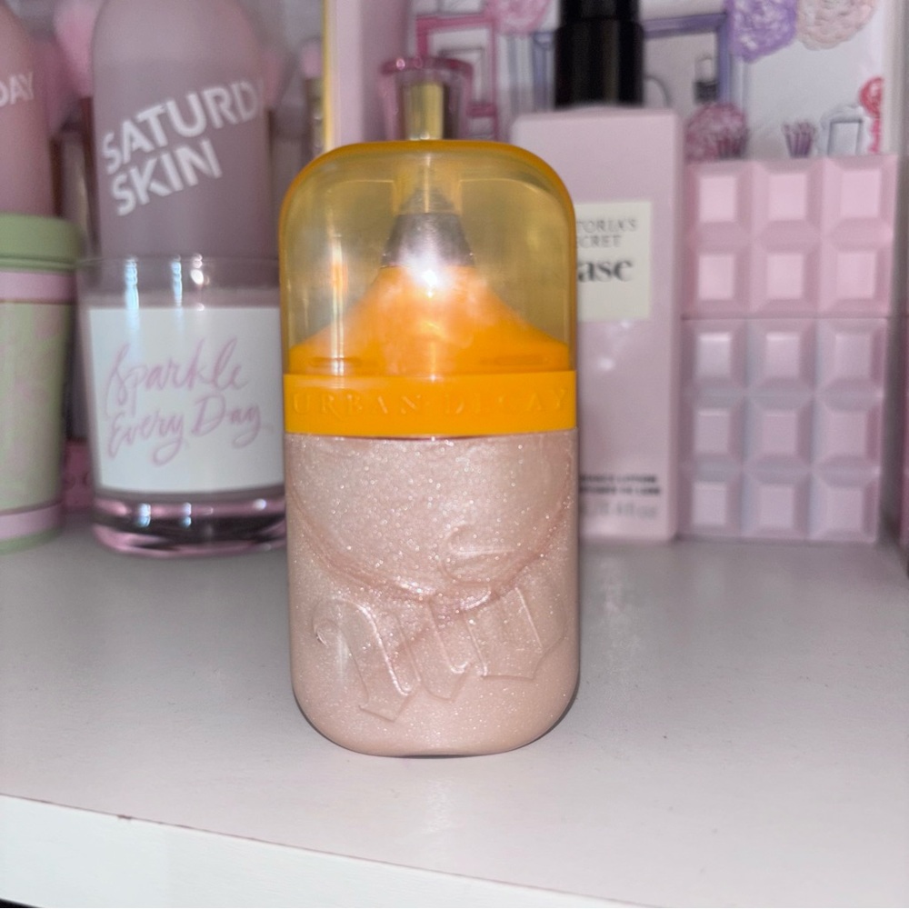 💝NEW Urban Decay Face Bond Luminizer - Silver Lake💝